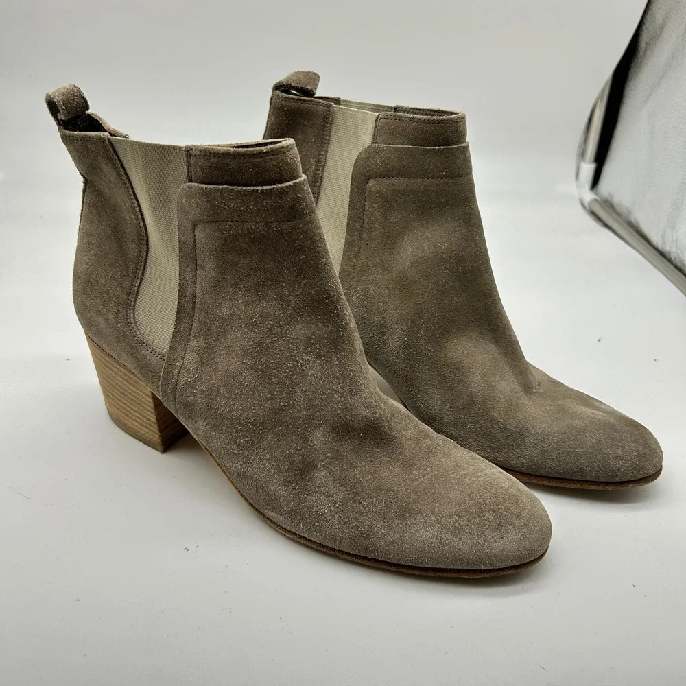Vince Hallie Taupe Suede Chelsea Ankle Boots Made in‎ Italy Women's 8M